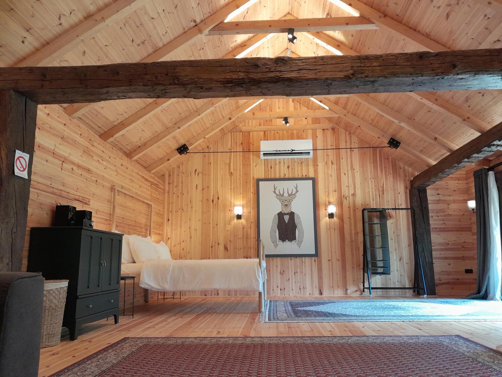 Nica Wood Villa Sremska Kamenica Exterior photo